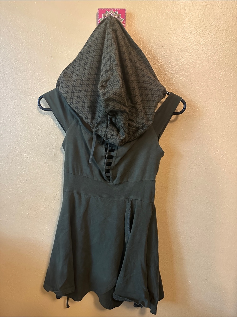 Noralina Freedom Women’s Olive Green Hooded Dress